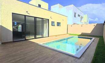 Imagem: Casa duplex de alto padrão em condomínio