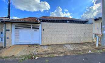 Imagem: Casa a venda no CDHU em Lins