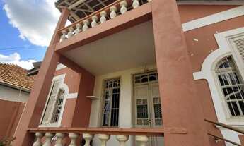 Imagem: Casa a venda no Centro de Lins