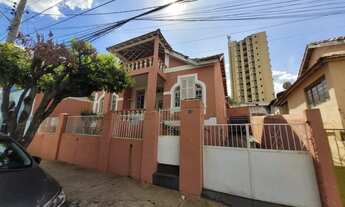 Imagem 2: Casa a venda no Centro de Lins