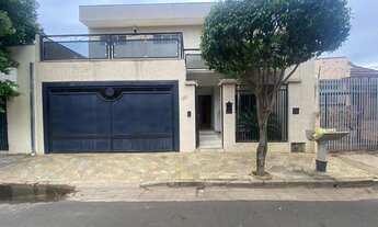 Imagem: Sobrado a venda no Centro de Lins SP