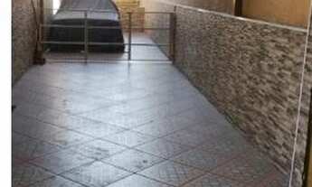 Imagem 4: Versatilidade e Espaço: Residência + Salão Comercial na Vila Fátima