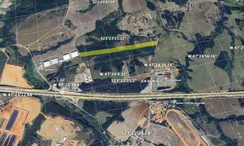 Imagem 3: Área com 97.600 m2 na frente do Parque Cacau Show