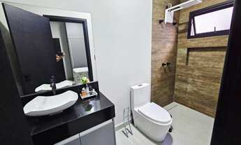 Imagem 7: Casa Assobradada com Piscina à Venda no Condomínio Gramados ? Sorocaba/SP