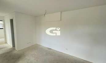 Imagem 6: Apartamento 3 quartos sendo 1 suíte e com sacada com churrasqueira no Tingui