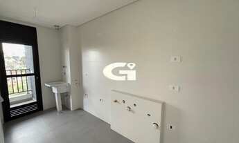 Imagem 4: Apartamento 2 quartos sendo 1 suíte e sacada com churrasqueira no Tingui