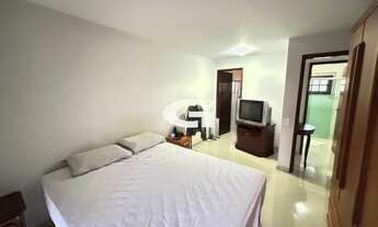 Imagem 7: Sobrado 3 quartos sendo 1 suíte, churrasqueira, 3 vagas e quintal no Santa Cândida