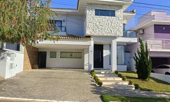 Imagem: Sobrado de Alto Padrão no Condomínio Granja