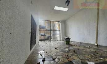 Imagem 5: Casa com renda na Penha: 2 dorms, varanda e salão alugado ? oportunidade única!