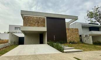 Imagem: Casa nova com 4 suítes no Alphaville 4