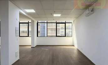 Imagem 2: Prédio comercial de alto padrão com 15 andares e fachada em pele de vidro na Vila Nair, pr