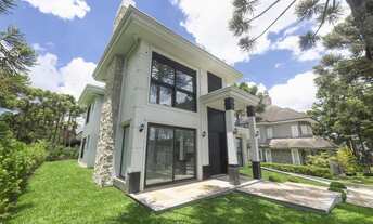 Imagem: Clarence House - Aspen Mountain