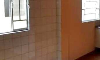 Imagem 3: Casa assobradada espaçosa com edícula versátil em localização privilegiada!