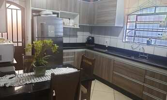 Imagem 2: Casa com Piscina e 4 dormitórios vende na Zona Norte de São Paulo