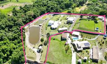 Imagem 3: Chácara no Éden com 22.000 m², Lagos, Casas e Segurança Estruturada