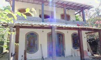 Imagem 2: CASA 3 QUARTOS C/ 278M² - VILA VALQUEIRE - RJ Área(s): 282 m² de área terreno, 278 m² de