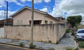 Imagem: Casa a venda no Centro de Getulina SP