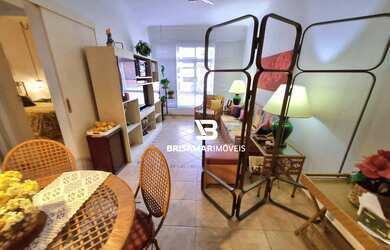 Imagem 2: PITANGUEIRAS- LOCAL NOBRE , AMPLO APARTAMENTO CLARO E AREJADO , GARAGEM NO PRÉDIO