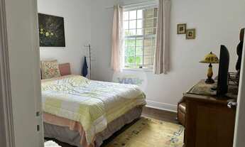 Imagem 5: Casa Centenária Reformada com 220 m², 5 Dormitórios, Horta e Garagem no Bairro Aclimação à