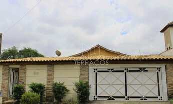 Imagem: Casa com 3 suítes à venda, 355 m² por