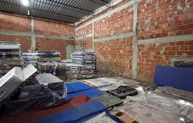 Imagem 5: Galpão para alugar, 220 m² por R$ 3.000,00/mês - Comendador Soares - Nova Iguaçu/RJ