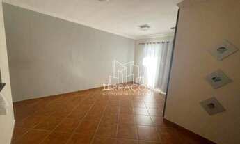 Imagem: ÓTIMO APTO. COND. FLORES DO LAGO - 2 DORM/SUÍTE