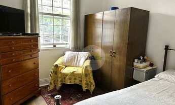 Imagem 2: Casa Centenária Reformada com 220 m², 5 Dormitórios, Horta e Garagem no Bairro Aclimação à