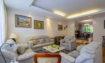 Imagem 2: Casa tipo para venda em Moema com 4 quartos, sendo 1 suíte, 375m²