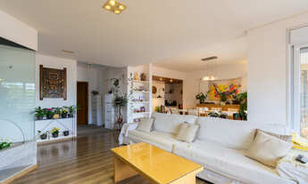 Imagem 6: Casa tipo para venda em Pacaembu com 4 quartos, sendo 3 suítes, 400m²