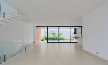 Imagem 2: Casa no condomínio Vila Luni para venda com 3 quartos, sendo 3 suítes, 331m²