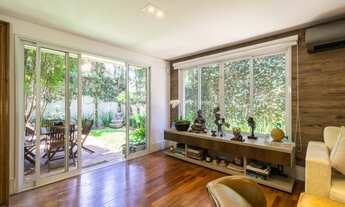 Imagem 6: Casa no condomínio All Residence para venda com 3 quartos, sendo 3 suítes, 195m²