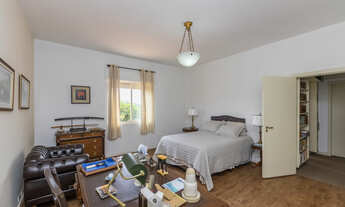 Imagem 2: Casa tipo para venda em Pacaembu com 3 quartos, 379m²