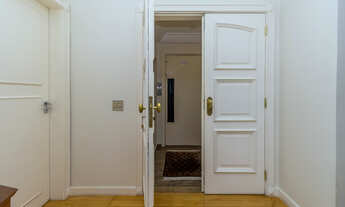 Imagem 6: Apartamento tipo para locação em Moema com 4 quartos, sendo 4 suítes, 198m²