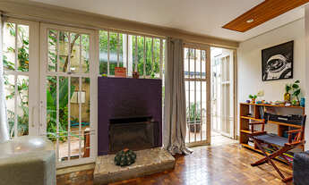 Imagem 2: Sobrado para venda em Pinheiros com 4 quartos, sendo 1 suíte, 230m²