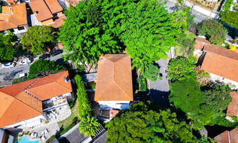 Imagem 2: Casa tipo para venda em Pacaembu com 4 quartos, sendo 2 suítes, 349m²