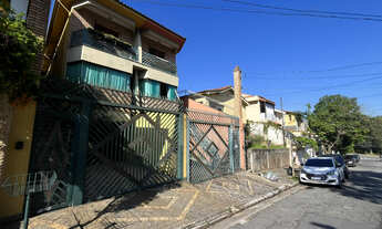 Imagem 2: Sobrado para venda em Chácara Inglesa com 4 quartos, sendo 2 suítes, 196m²