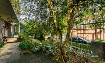 Imagem 3: Casa tipo para venda em Pacaembu com 3 quartos, sendo 1 suíte, 320m²