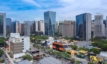 Imagem 2: Sobrado para venda em Vila Nova Conceição com 6 quartos, sendo 5 suítes , 220m²