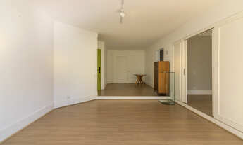 Imagem 3: Apartamento tipo para venda em Moema com 2 quartos, sendo 2 suítes, 127m²