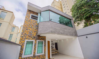 Imagem 4: Sobrado para venda em Chácara Inglesa com 5 quartos, sendo 1 suíte, 285m²