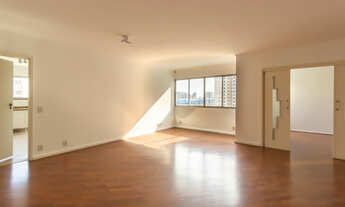 Imagem 2: Cobertura para venda em Campo Belo com 4 quartos, sendo 1 suíte, 195m²