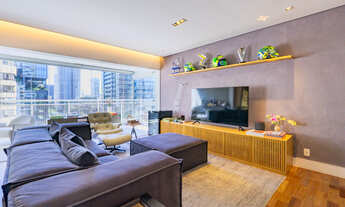 Imagem 2: Apartamento tipo para venda em Itaim Bibi com 3 quartos, sendo 3 suítes, 169m²