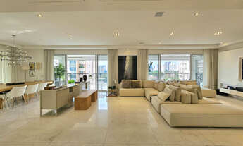 Imagem 3: Apartamento tipo para venda em Moema com 4 quartos, sendo 4 suítes, 400m²