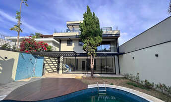 Imagem 6: Sobrado para venda em Jardim Paulista com 4 quartos, sendo 4 suítes, 700m²