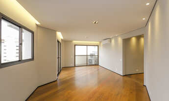 Imagem 7: Apartamento tipo para venda em Moema com 4 quartos, sendo 2 suítes, 200m²