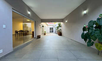 Imagem 2: Casa tipo para venda em Centro com 3 quartos, sendo 3 suítes, 266m²