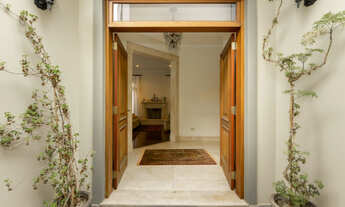 Imagem 2: Sobrado para venda em Morumbi com 4 quartos, sendo 4 suítes, 600,000m²