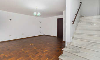 Imagem 2: Sobrado para venda em Vila Alexandria com 3 quartos, sendo 1 suíte, 201m²