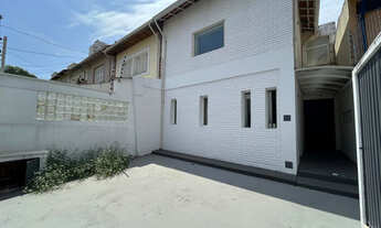 Imagem 3: Casa tipo para venda em Vila Mariana com 8 quartos, sendo 1 suíte, 200m²