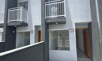 Imagem 2: Sobrado geminado a venda no bairro Vila Nova - Joinville